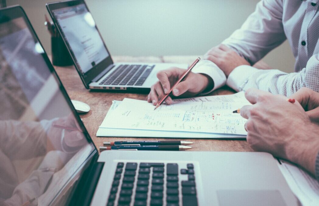 When outsourcing pays